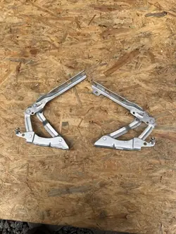 VW Golf VI 2008-2013 Charnière de capot droite 5K0823302B