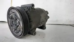 Compresseur de Climatisation RENAULT CLIO III 8200678504