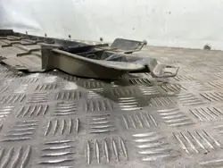 OEM 56411AJ011 Protection centrale arrière Subaru Outback