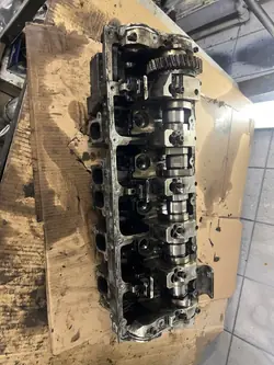 VW Touareg 5.0TDI Cylinderhuvud OEM 070103373a