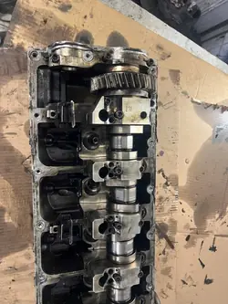 Culasse VW Touareg 5.0TDI OEM 070103373a