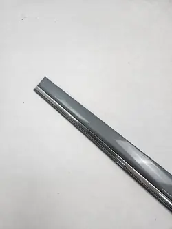 MERCEDES CLASSE C W203 00 - 07 MOULURE DE PORTE AVANT DROITE A2036905062