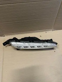 Hyundai OEM 92208-D7000 Oikea Etu DRL Valo