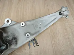 Pivot de direction droit avant OEM 6884386 BMW 840i