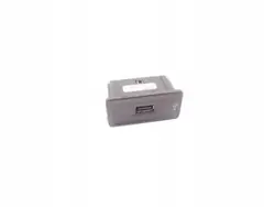 Port USB OEM 3G0035222 pour VW Caddy IV Fourgon 2016