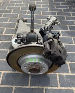 OEM 32395009 Höger Bakre Fjäderarm för Volvo V60