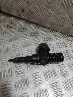 VW spolarpump OEM 038130073J Passat B5