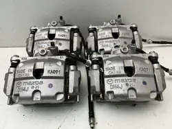 MAZDA MX30 remklauw voor links OEM met remblokken