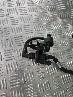 Tuyau de valve Opel Insignia A 2013 OEM 12611802