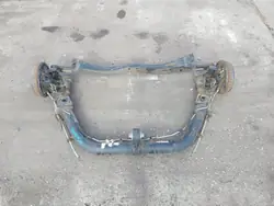 Poutre d'essieu arrière OEM A4533507800 Renault Twingo III