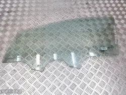Ford Fiesta oven lasi OEM E143R011582 - Käytetty