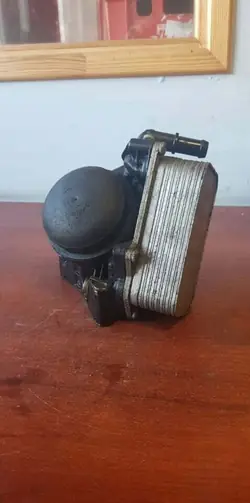 Cubierta de carcasa filtro aceite OEM 7597635 BMW 5 F10