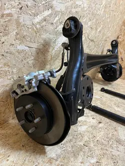 Poutre d'essieu arrière OEM 48530-0DJ90 Toyota Yaris IV