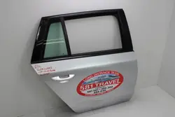 Porta traseira direita OEM 360213364 Skoda Superb II