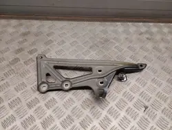 Soporte del guardabarros delantero derecho OEM 7329448