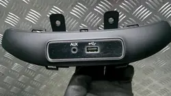 Prise USB/AUX OEM 735626663 pour Fiat 500X