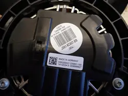Boîtier ventilateur Ford OEM JX61-8C607-B Focus MK4