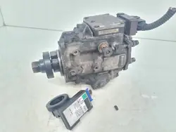 Pompe à injection Opel OE 24413104 d'occasion