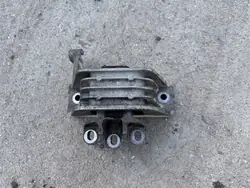 Moottorin kiinnike 2N0199262C VW Crafter 2.0 TDI FWD