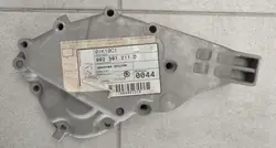 Skoda OE 002301211D Flanschabdeckung Schaltgetriebe