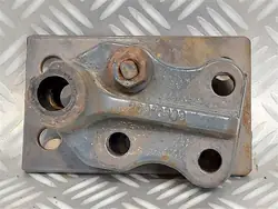 Iskunvaimentimen Kiinnike Volvo FH 12/13 2002-2009 OEM 20910886