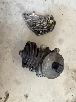 Bomba de direção assistida Mercedes W126 R107 M117 5.0 5.6 OEM