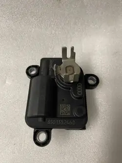 Pakoputken läppätoiminnin OEM 8S0133246D Audi TT