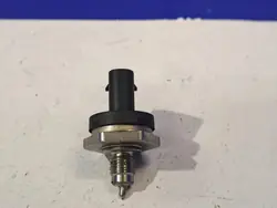 Bränsletrycksensor OEM 0261545102 för Mercedes-Benz