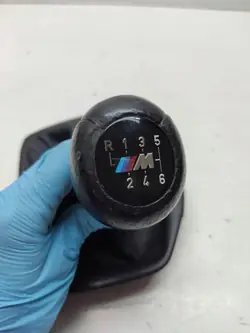 Pommeau de levier BMW X1 E84 2012 OEM 105018679