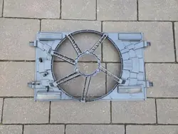 VW Audi Skoda Seat Fläktkåpa 5Q0121205S 5Q0121207AG