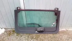 Vitre arrière Peugeot 107 d'occasion OEM 0