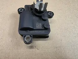 Audi OE Pakoputken Klapy Wydychu Moottorin Ohjain 8S0133246D