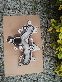 Vesipumppu OEM BR3E-8B593-DA Ford Mustang 3.7L:lle