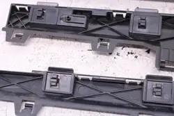 Fixação de soleira BMW OE 725796 - Usado