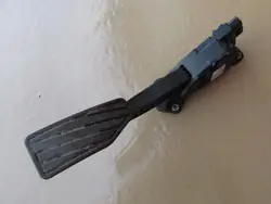 Potenciómetro gas Suzuki OEM 1590065J00 - Usado