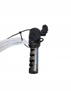 Nokka-akselin anturi OEM 24355-2B000 Hyundai i20 1.4:lle