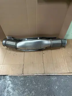 Tuyau d'échappement Scania OEM 2518106 - État utilisé