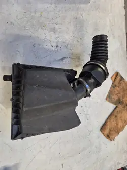 Luftfilterhus OEM 42458800 för Opel Zafira 1.6 CDTi