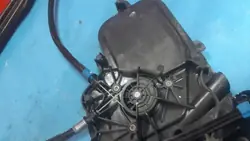 Tesla rechter hinterer Türfensterheber OEM 1616445