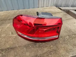 VW Touran III Luz Trasera Izquierda 5TA945095D