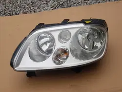 Vasen etuvalo VW Touran I - Caddy III - Täydellinen