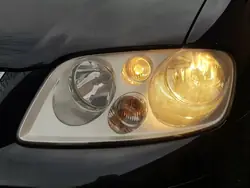 Phare avant gauche VW Touran I - Caddy III - Complet