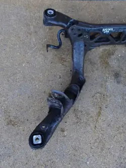 Cuna trasera OEM 8F0505235 para Audi A5 8T A4 B8