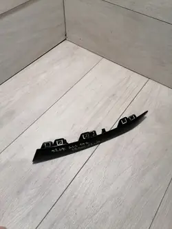 Nedre Höger Stötfångarlist Mercedes GLC AMG