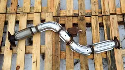 Tubo de escape OEM 20010-4GD0A delantero derecho