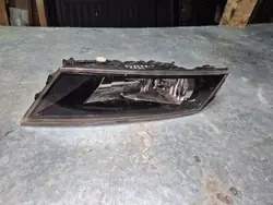 Gebruikt Rechts Halogeen Koplamp OEM 3V0941700 Skoda