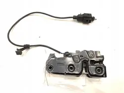 Framhuvudslås AUDI A4 B8 Sedan 8K0823509G 07-15