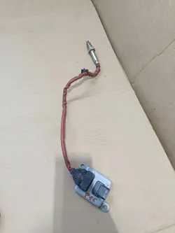 NOx Sensor Lambda BMW 8589844-01