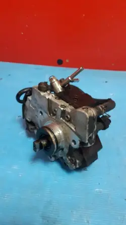 Injectiepomp Toyota Yaris II 1.4 D4D OEM 22100-0n020