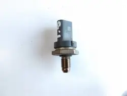 Kraftstoffdrucksensor OEM 12672582 für Opel Astra K
